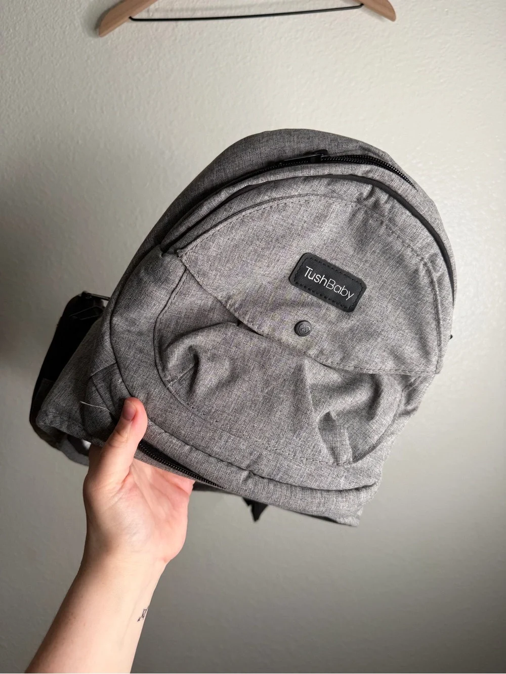 The Tushbaby™ Hip Carrier Grey
